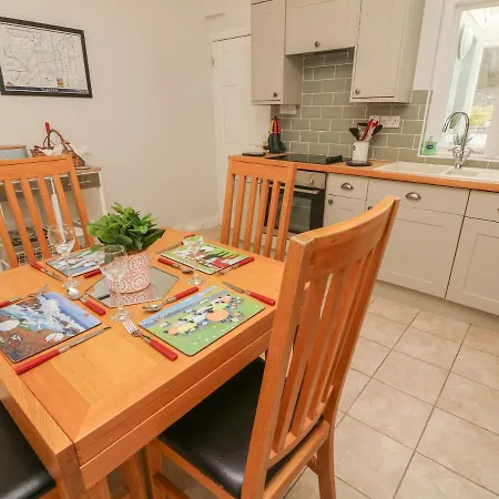 7 Railway Cottages * Улверстон